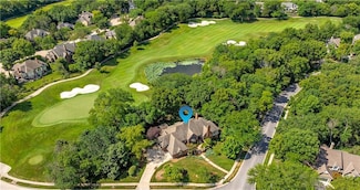 10720 S Cedar Niles Cir, Olathe, KS 66061