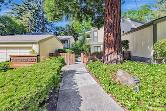 4444 Clarewood Dr, Oakland, CA 94618