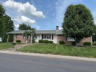 1826 S Miami Ave, Marshall, MO 65340