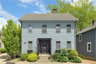 47 Second St, Newport, RI 02840