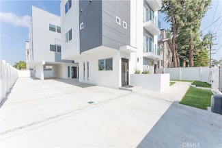 6843 Haskell Ave Unit 2, Los Angeles, CA 91406