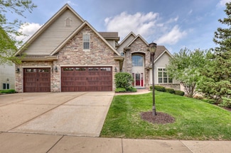 1826 Stonebridge Rd, Waukesha, WI 53188