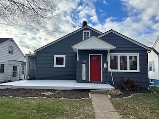 1132 4th St, New Martinsville, WV 26155