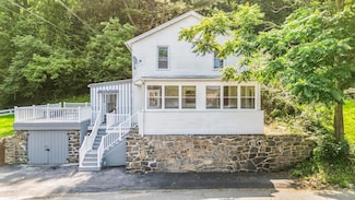 143 Jewett St, Ansonia, CT 06401