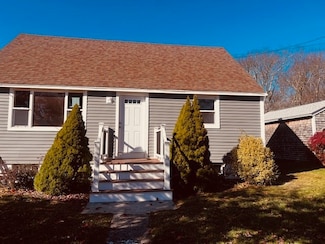 341 Lawton St, Somerset, MA 02725