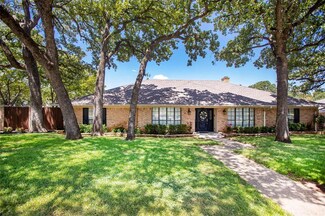2228 Franklin Dr, Arlington, TX 76011