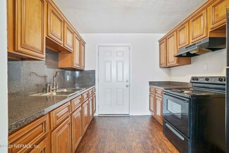 8544 Brazil Rd, Jacksonville, FL 32208