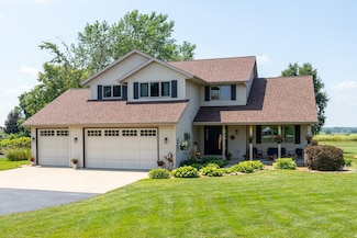 4001 Marquart Ln, Omro, WI 54963