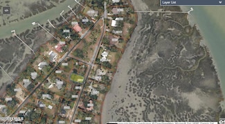 2214 Pigeon Point Rd, Beaufort, SC 29902