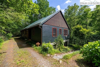 1160 Call Creek Rd Extension, Fleetwood, NC 28626