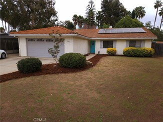991 La Rue Ave, Fallbrook, CA 92028
