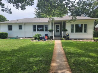 776 E Simpson St, McPherson, KS 67460