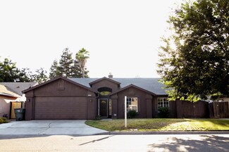 2469 N Bendel Ave, Fresno, CA 93722