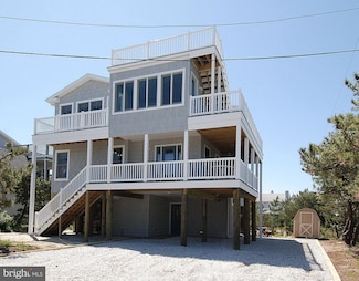 10 S 4th St, Bethany Beach, DE 19930