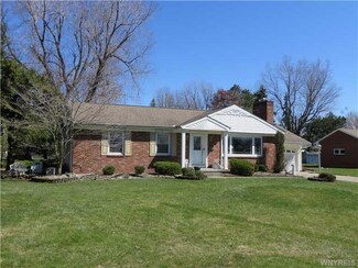 4507 Gentwood Dr, Buffalo, NY 14221