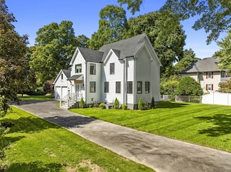 155 Cedar St, Wellesley Hills, MA 02481