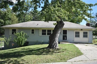 1601 N Rogers St, Independence, MO 64050