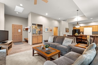 57357 Beaver Ridge Loop Unit 22, Sunriver, OR 97707