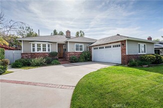 612 Uclan Dr, Burbank, CA 91504