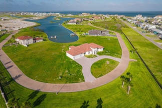 6 La Buena Vida Dr, Aransas Pass, TX 78336