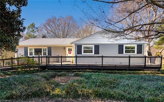 2510 Lakeshore Dr, Greensboro, NC 27407