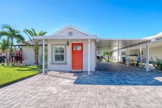 142 Beach Ave, Redington Shores, FL 33708