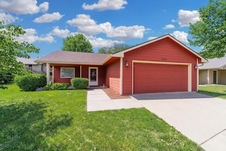 5915 E Pembrook Cir, Wichita, KS 67220