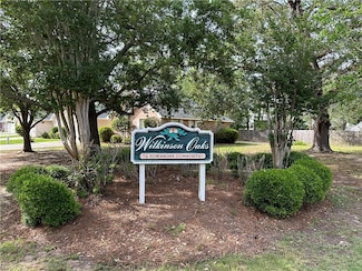 2613 Rebecca Ln, Mandeville, LA 70448