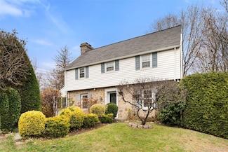 1 Winslow Cir, Tuckahoe, NY 10707