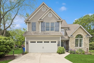 2030 Nachtman Ct, Wheaton, IL 60187