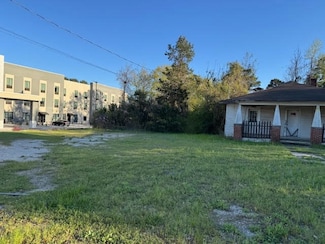 3117, 3115, 3107 Montgomery Rd, Huntsville, TX 77340