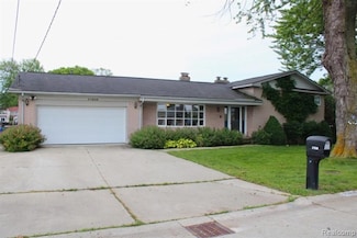 37838 Seaway Ct, Harrison Township, MI 48045