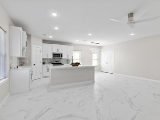 801 E Tyler St, Ennis, TX 75119