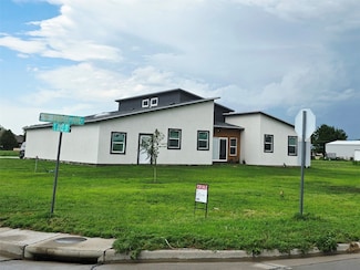 1106 Joyce Cir, Ulysses, KS 67880