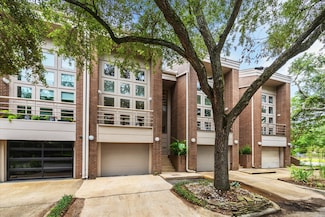 2404 Yupon St, Houston, TX 77006