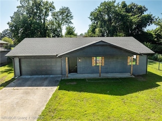 205 Adirondack Loop, Roland, OK 74954