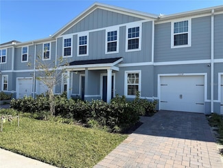 1204 Port Blue Way, Lady Lake, FL 32159