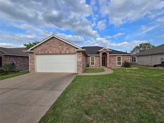 714 Green Acres Ln, Midlothian, TX 76065