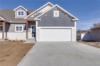 3110 Sheffield Ln, Saint Joseph, MO 64506