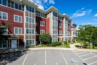 35 Commonwealth Ave Unit 202, Chestnut Hill, MA 02467