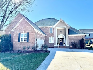 1710 30th Avenue Dr NE, Hickory, NC 28601