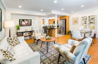 517 Vfw Pkwy Unit 517, Chestnut Hill, MA 02467