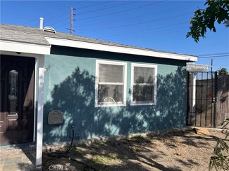 8591 Enid Ln, Midway City, CA 92655
