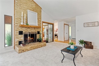810 Woodrow Ct, Chesapeake, VA 23322