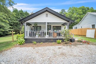 408 W 2nd Ave, Easley, SC 29640