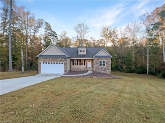 2908 Moser Ln, Burlington, NC 27215