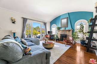 1569 S Orange Grove Ave, Los Angeles, CA 90019