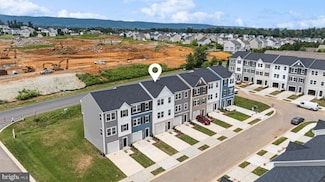 105 Milburn Dr, Martinsburg, WV 25403