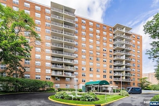 301 Beech St Unit 6C, Hackensack, NJ 07601