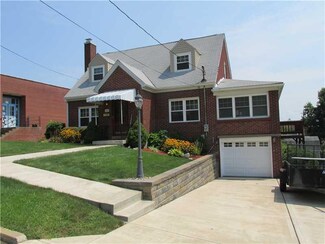 16 S 8th St, Youngwood, PA 15697